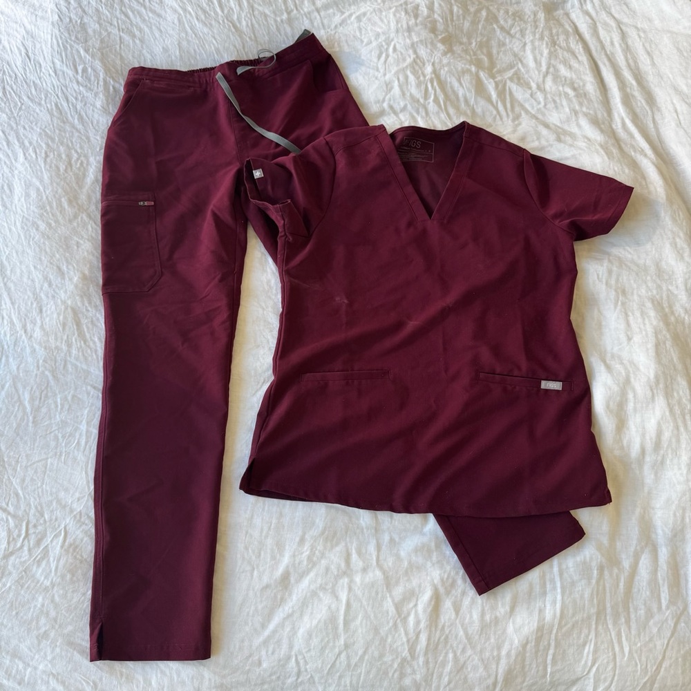 Figs Burgundy Scrub Set